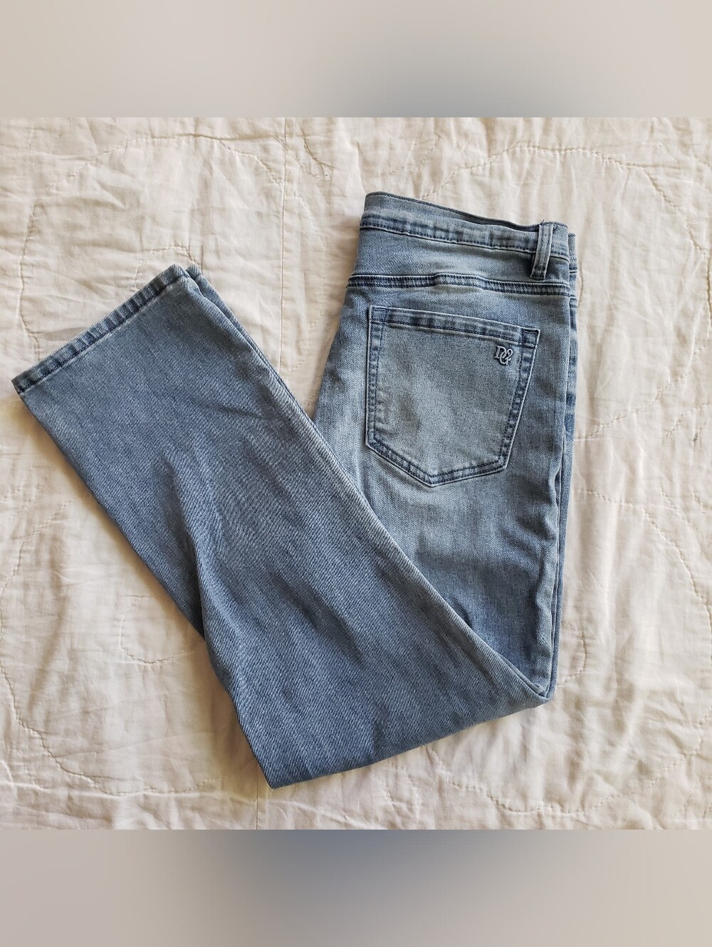 DG2 Diane Gilman Light Wash Flare Wide Leg Jeans Size 12 Neutral Smart Casual